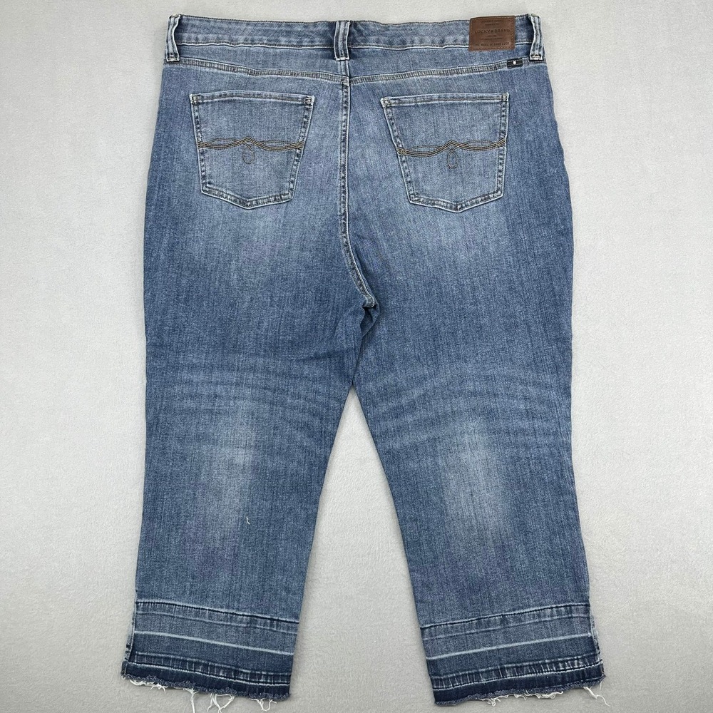 Lucky Brand Emma Crop Jeans Womens 20W Blue Medium Wash Distressed Raw Hem Denim - Picture 12 of 16
